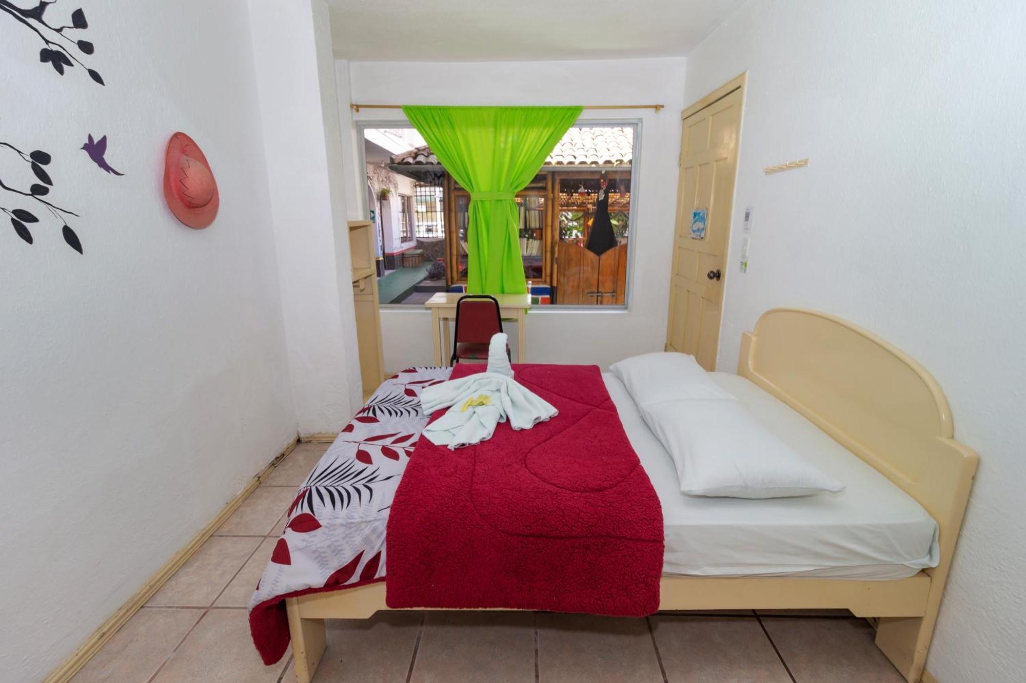 Santa Cruz Backpackers Hostal Banos  Luaran gambar